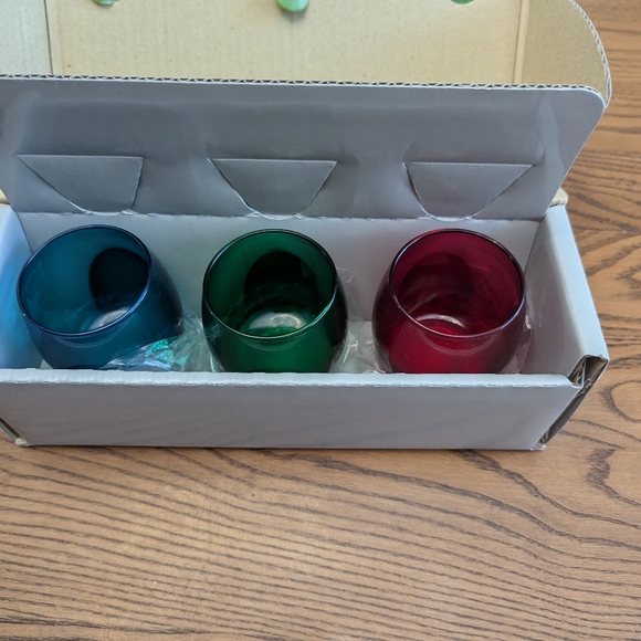 - Partylite Holiday Tea Light Trio. EUC. Like new. Still in Box.  Etched g… - Picture 4 of 5